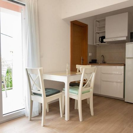 Charming Apartments Duce Omiš Eksteriør bilde