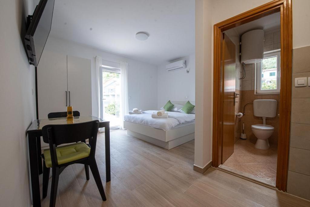 Charming Apartments Duce Omiš Eksteriør bilde
