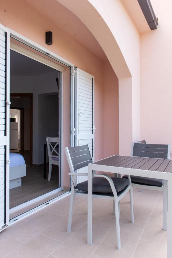 Charming Apartments Duce Omiš Eksteriør bilde