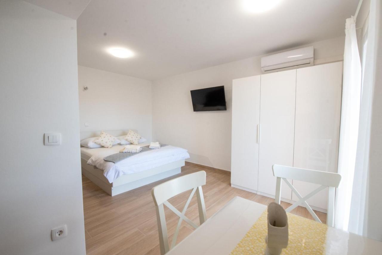 Charming Apartments Duce Omiš Eksteriør bilde